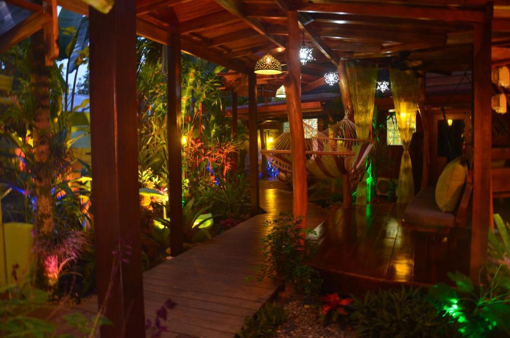 Physis Caribbean Bed & Breakfast Puerto Viejo de Talamanca Exterior foto