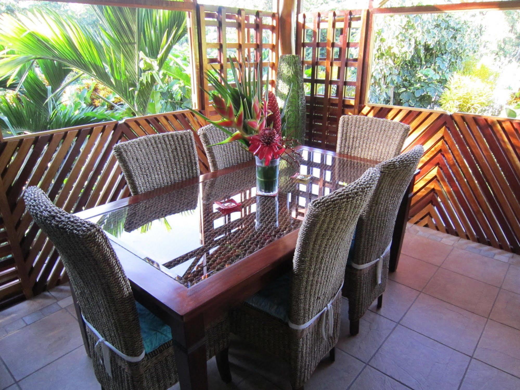 Physis Caribbean Bed & Breakfast Puerto Viejo de Talamanca Exterior foto